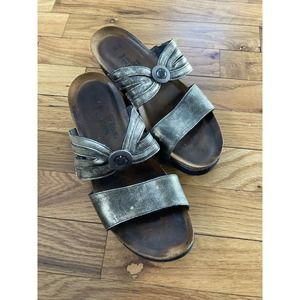 NAOT Sandals Womens 39/8 Distressed Metallic Leather Slip On Slides Jewel Accent
